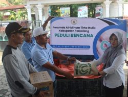 Peduli Sosial Perumda Tirta Mulia Pemalang Berikan Bantuan Warga Terdampak Banjir Desa Pesantren Ulujami Pemalang