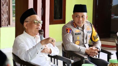 Kapolresta Banyuwangi Silaturahmi ke Ponpes Ibnu Sina Genteng, Meminta Doa Agar Pilkada 2024 Berjalan Aman dan Damai