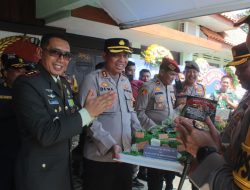 Polresta Banyuwangi Berikan Surprise Kepada Kodim 0825/Banyuwangi di Hari Jadi TNI Ke-79