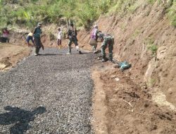 Satgas TNI Manunggal Membangun Desa (TMMD) Reguler Ke-122 Kodim Pemalang Melanjutkan Kegiatan Pengaspalan Desa