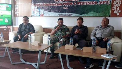 TNI Dukung Ketahanan Pangan: Koramil 0825/20 Songgon Hadiri Sosialisasi Pengawasan Pupuk dan Pestisida