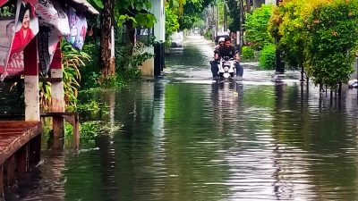 Kali Rawa Lumbu Jembatan 12 Kota Bekasi Selalu Menjadi Langganan Banjir Setiap Hujan Turun