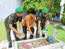 Hari Juang Kartika TNI AD Ke-79, Kodim 0825/Banyuwangi Ziarah dan Tabur Bunga di TMP