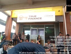 LSM Cakra Buana Indonesia Bersatu Melakukan Aksi Demo Menuntut Terkait Mobil Debitur Yang Di Ambil Paksa Oleh Lising True Finance