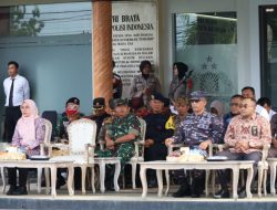 Kasdim 0825/Banyuwangi Mengikuti Apel Gelar Pasukan Operasi Lilin Semeru 2024 di Halaman Mako Polresta Banyuwangi