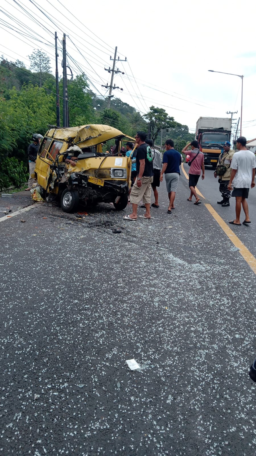 Laka Lantas Di Jalan Raya Desa Ketapang Melibatkan tiga Kendaraan, Supir Angkot Lin Meninggal Dunia