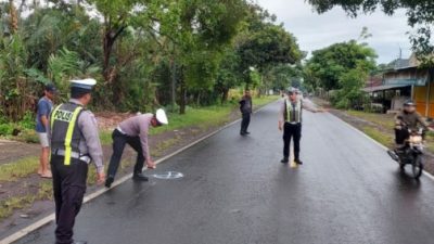 Hindari Anak Punk, Truk Tronton Tabrak Pemotor di Glenmore Banyuwangi