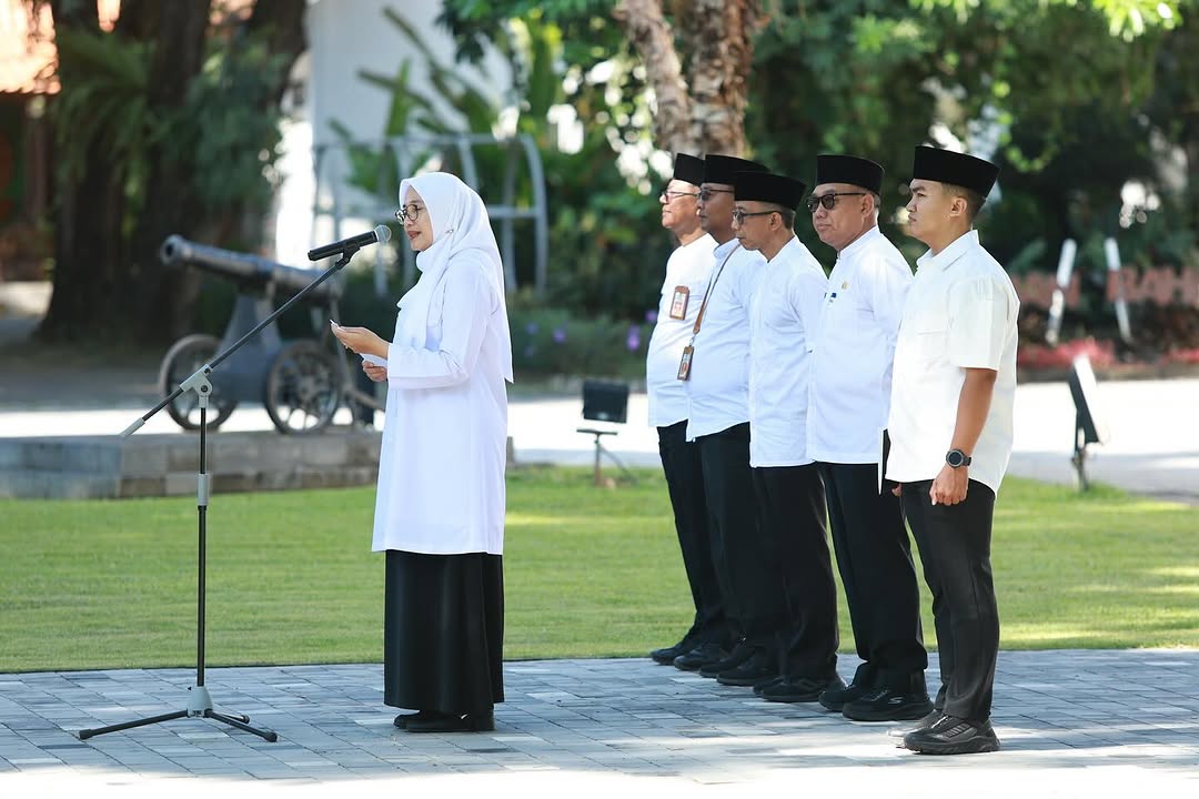 Hari Pertama Kerja, Bupati Banyuwangi Ipuk Fiestiandani Minta Tingkatkan Pelayanan Publik