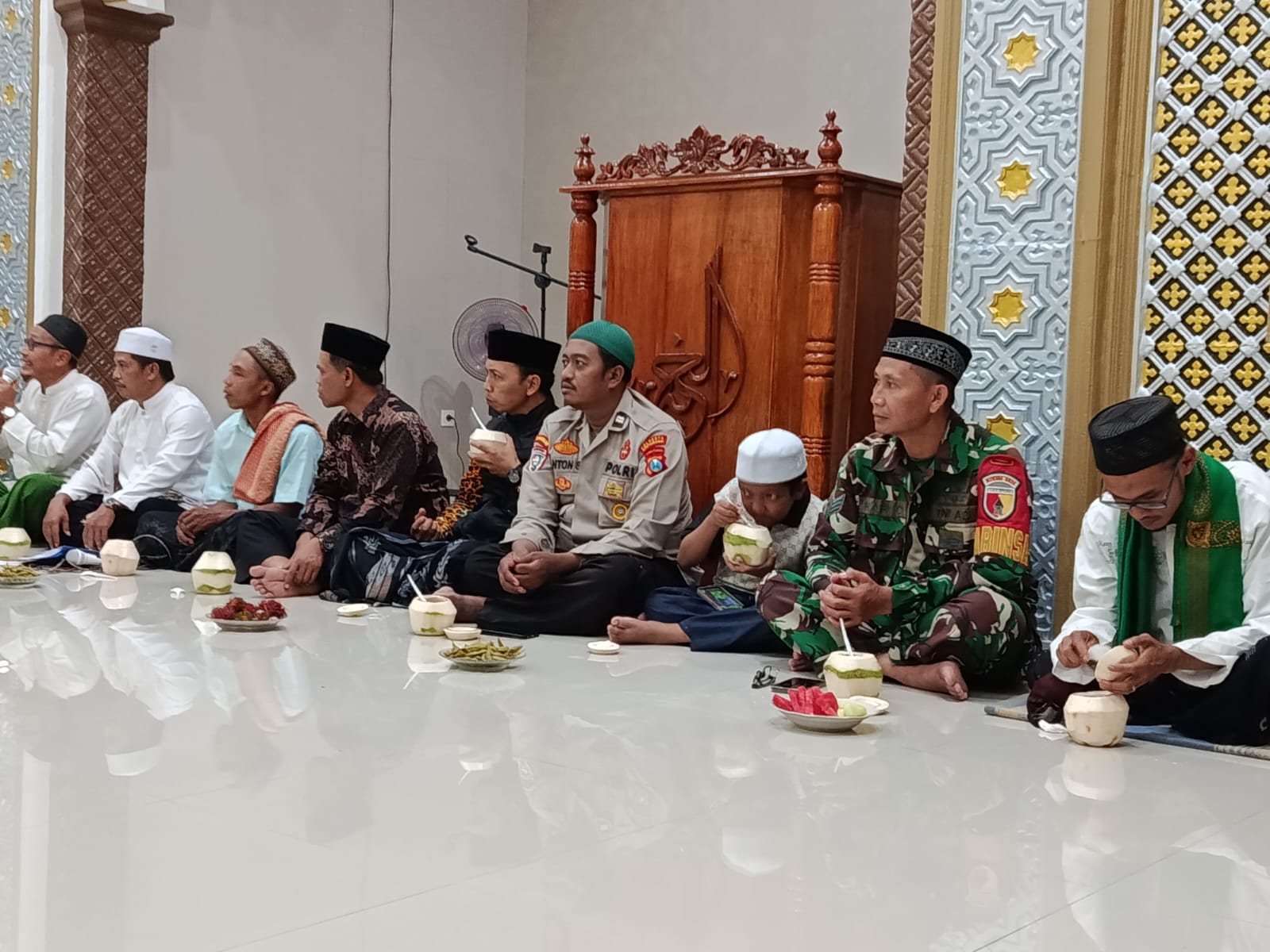 Babinsa Koramil 0825/20 Songgon Hadiri Safari Ramadhan 1446 H Bersama Forpimka di Desa Bangunsari