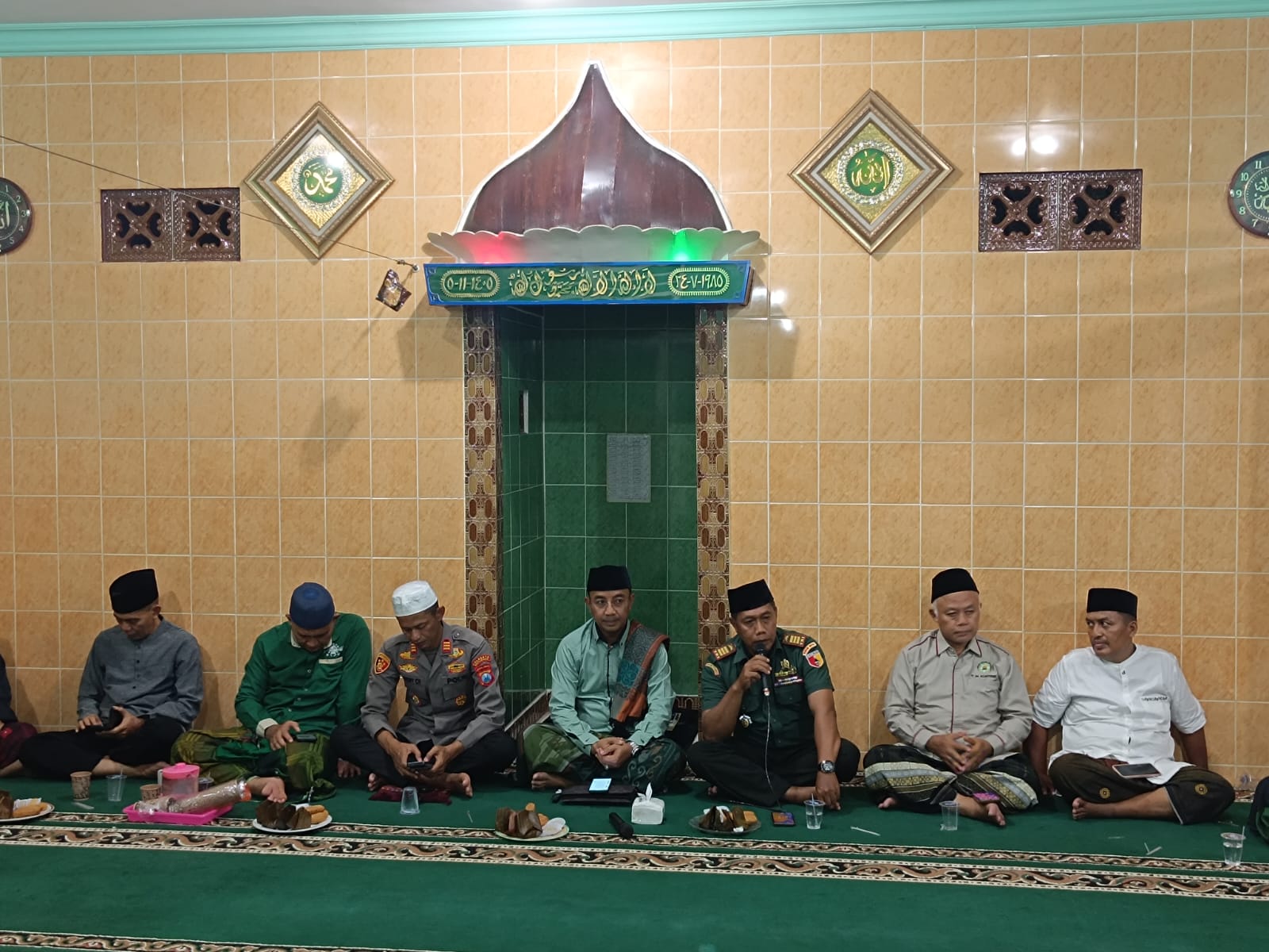 Tingkatkan Jalinan Silaturahmi, Danramil 0825/01 Banyuwangi Kapten Kav Andoko Hadiri Safari Ramadhan