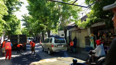 Bupati Banyuwangi Ipuk Fiestiandani Targetkan Perbaikan Jalan Berlubang Sebanyak 6 Ribu Titik, Menjelang Mudik Lebaran